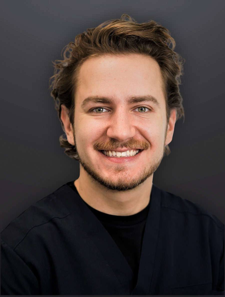 Przemek Kosewski dentysta stomatolog